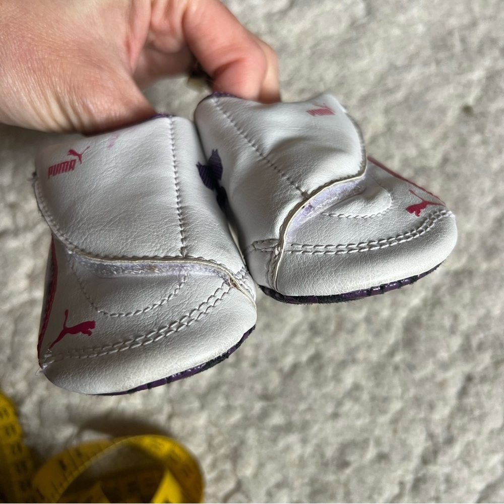 PUMA Infant Crib Shoes Size 3 Pink Soft Sole Sneakers Velcro Pre-Walker - Picture 6 of 10